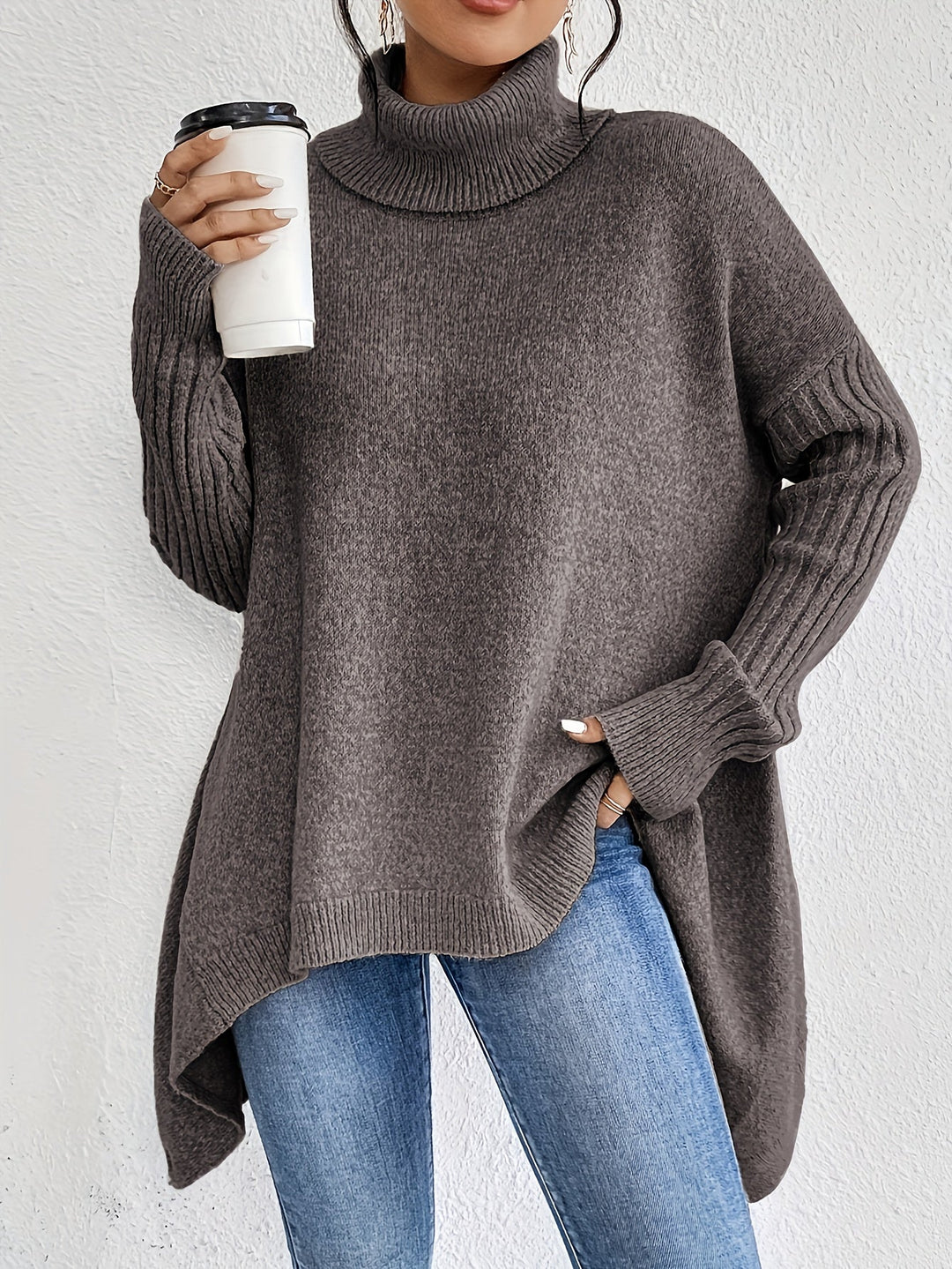 Isla - Oversized Turtleneck Sweater
